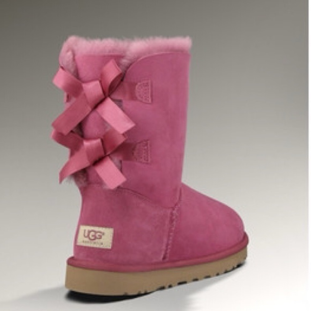UGG Dusty rose pink bailey bow short Boots with Ribbon Accents